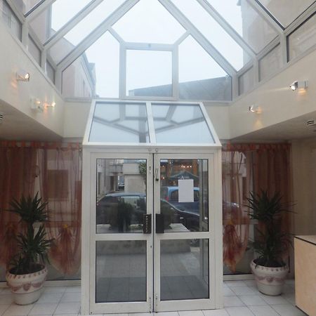 Hotel Le Village Gif-sur-Yvette Εξωτερικό φωτογραφία