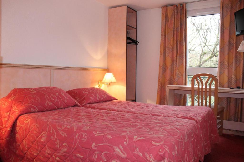Hotel Le Village Gif-sur-Yvette Δωμάτιο φωτογραφία